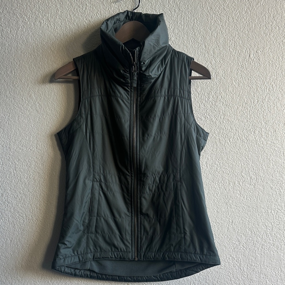 Dark Green Sleeveless Puffer Vest